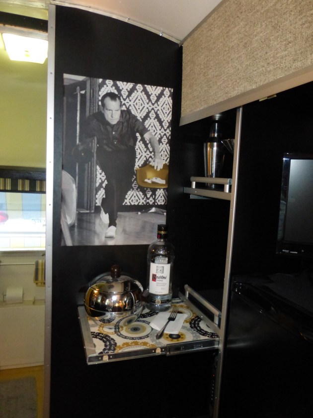 Cocktail Shelf in action ;)