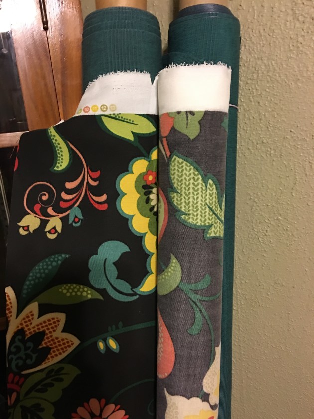 Contrasting awning fabric for scalloped sides.